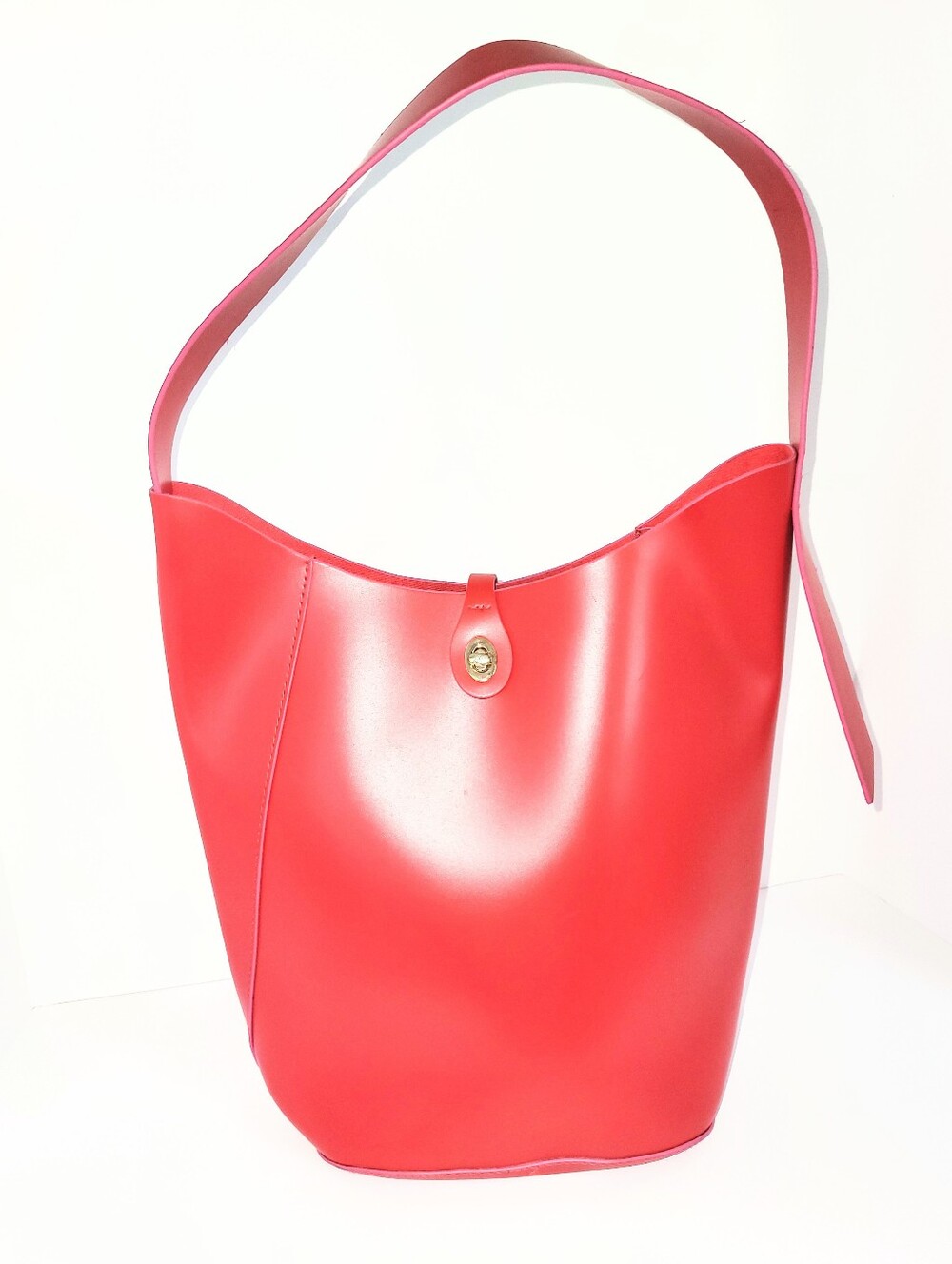 NWOT Elizabeth Arden Monochrome Purse Candy Red Vegan Leather Bucket Handbag